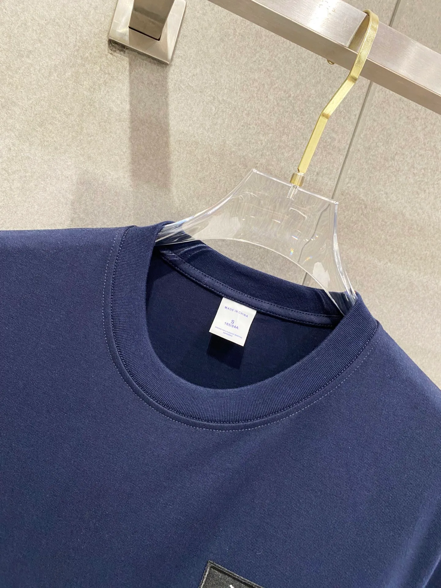， ，Classic logo ， Quality Original ， ， ， Premium 。 ！ :Black White，Royal Blue Sizes: S-XXL : g